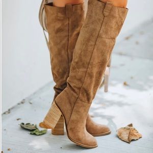 VICI saint slouch boot-Camel Size 7